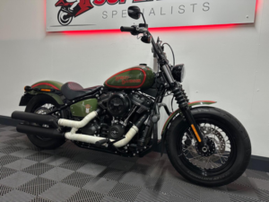 2018 Harley-Davidson Softail 1745 Fxbb Street Bob Euro 4 in Green — image 4