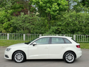 2013 Audi A3 1.6 Tdi Se Sportback S Tronic Euro 5 (s/s) 5dr in White — image 4
