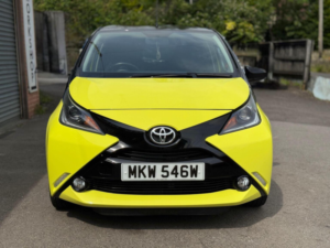 2016 Toyota Aygo 1.0 Vvt-I X-Cite 3 Yellow Bi-Tone Euro 6 5dr in Yellow — image 4