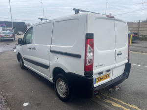 2015 Peugeot Expert 1.6 Hdi Professional L1 H1 4dr in White — image 3