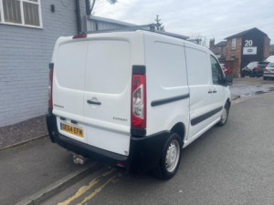2015 Peugeot Expert 1.6 Hdi Professional L1 H1 4dr in White — image 4