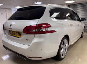 2015 Peugeot 308 Sw 2.0 Bluehdi Gt Estate 5dr Diesel Auto Euro 6 (s/s) (180 Ps) in Multicolour — image 4