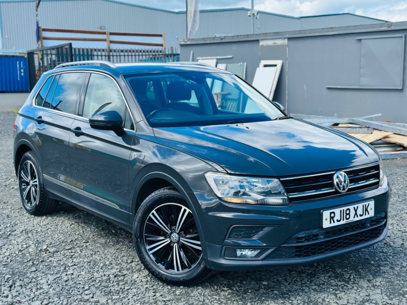 2018 Volkswagen Tiguan 2.0 Tdi Se Navigation in Grey — image 1