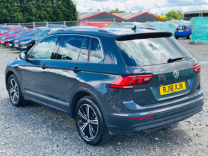 2018 Volkswagen Tiguan 2.0 Tdi Se Navigation in Grey — image 6