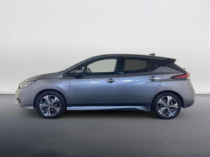 2021 Nissan Leaf 40kwh Tekna Auto 5dr in Grey — image 2