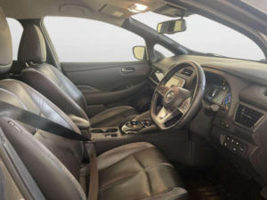 2021 Nissan Leaf 40kwh Tekna Auto 5dr in Grey — image 4
