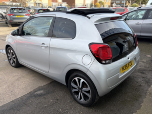 2015 Citroen C1 1.0 Vti Flair in Grey — image 4