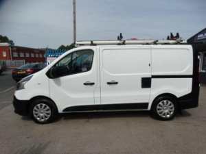2021 Renault Trafic 2.0 Dci Energy 30 Business Swb Standard Roof Euro 6 (s/s) 5dr in White — image 5