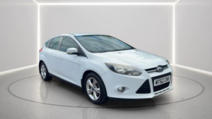 2012 Ford Focus 1.0t Ecoboost Zetec Euro 5 (s/s) 5dr in White — image 3