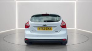 2012 Ford Focus 1.0t Ecoboost Zetec Euro 5 (s/s) 5dr in White — image 4