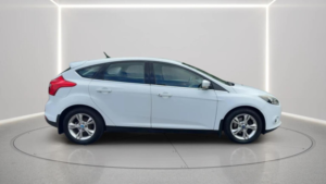 2012 Ford Focus 1.0t Ecoboost Zetec Euro 5 (s/s) 5dr in White — image 6