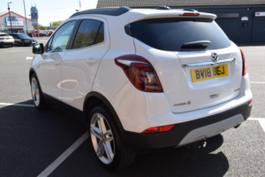 2018 Vauxhall Mokka X 1.4i Turbo Ecotec Elite Nav Euro 6 (s/s) 5dr in White — image 4