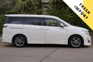 2013 Nissan Elgrand 3.5 V6 Highway Star Urban Selection V 5dr 7 Seats in White — image 2