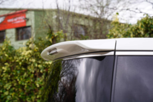 2013 Nissan Elgrand 3.5 V6 Highway Star Urban Selection V 5dr 7 Seats in White — image 6