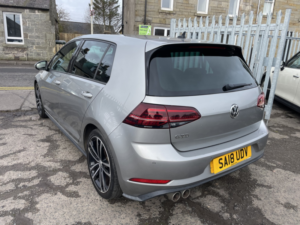 2018 Volkswagen Golf 2.0 Tdi Gtd in Silver — image 3