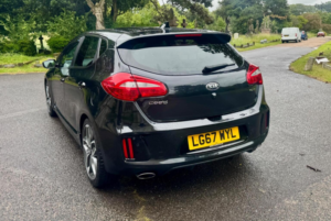 2018 Kia Ceed 1.6 T-Gdi Gt Euro 6 5dr in Black — image 5