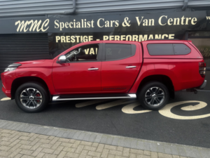 2021 Mitsubishi L200 2.2 Di-D Dc Barbarian in Red — image 2