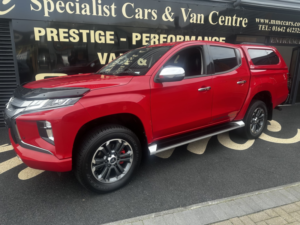 2021 Mitsubishi L200 2.2 Di-D Dc Barbarian in Red — image 4