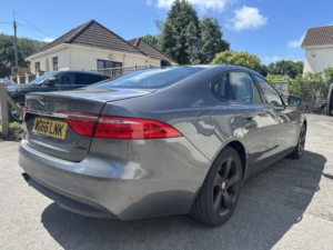 2016 Jaguar Xf 2.0 D Portfolio in Grey — image 4