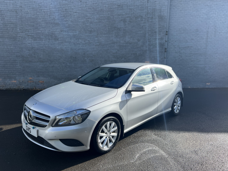 2013 Mercedes-Benz A Class 1.6 A180 Blueefficiency Se in Silver — image 1