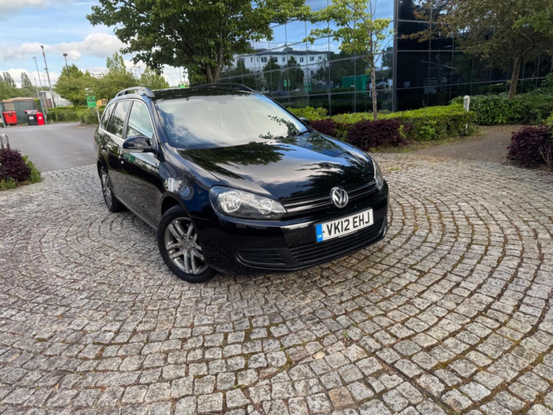 2012 Volkswagen Golf 2.0 Tdi Se Euro 5 5dr in Black — image 1
