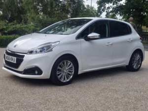 2016 Peugeot 208 1.2 Puretech Allure Eat Euro 6 (s/s) 5dr in White — image 3
