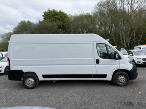 2022 Vauxhall Movano 2.2 Cdti 3500 Biturbo Dynamic in White — image 4