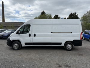 2022 Vauxhall Movano 2.2 Cdti 3500 Biturbo Dynamic in White — image 5