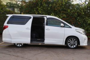 2011 Toyota Alphard 2.4 S 5dr 7 Seats in White — image 3