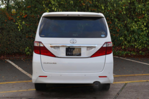 2011 Toyota Alphard 2.4 S 5dr 7 Seats in White — image 6