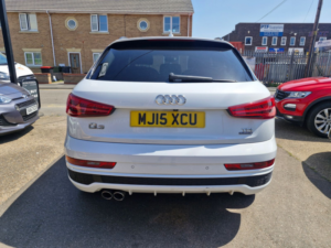 2015 Audi Q3 2.0 Tdi S Line Plus SUV 5dr Diesel S Tronic Quattro Euro 6 (s/s) (184 Ps) in White — image 4