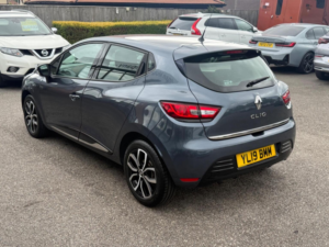 2019 Renault Clio 1.5 Dci Play Euro 6 (s/s) 5dr in Grey — image 5