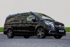 2022 Mercedes-Benz V-Class 2.0 V220d Sport MPV 5dr Diesel G-Tronic+ Euro 6 (s/s) Lwb (163 Ps) in Black — image 2