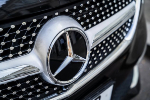 2022 Mercedes-Benz V-Class 2.0 V220d Sport MPV 5dr Diesel G-Tronic+ Euro 6 (s/s) Lwb (163 Ps) in Black — image 5
