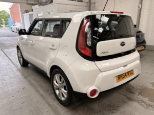 2014 Kia Soul 1.6 Crdi Connect Plus in White — image 3