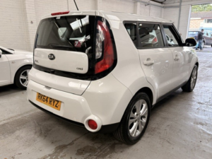 2014 Kia Soul 1.6 Crdi Connect Plus in White — image 4