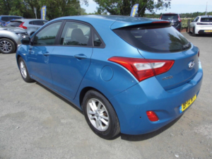 2012 Hyundai I30 1.6 Crdi Active Auto Euro 5 5dr in Blue — image 5