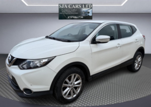 2014 Nissan Qashqai 1.2 Dig-T Acenta in White — image 3