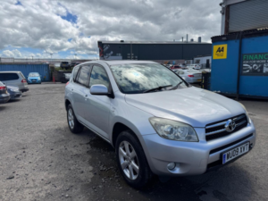 2009 Toyota Rav4 2.2 D-4d Xt-R 4WD 5dr in Silver — image 2