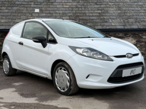 2011 Ford Fiesta 1.4 Fiesta Base Tdci 3dr in White — image 3