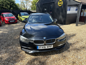 2016 BMW 3 Series 2.0 320d Luxury Touring in Black — image 6