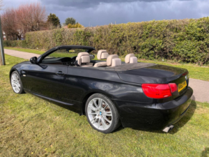 2010 BMW 3 Series 3.0 325i M Sport Steptronic Euro 5 2dr in Black — image 6