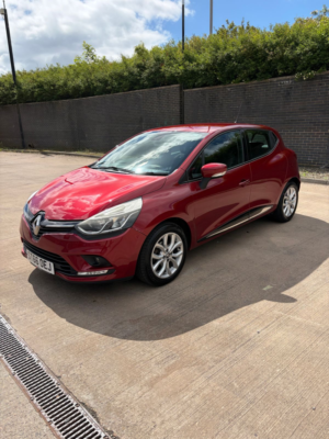 2016 Renault Clio 0.9 Tce Dynamique Nav Hatchback 5dr Petrol Manual Euro 6 (s/s) (90 Ps) in Red — image 2