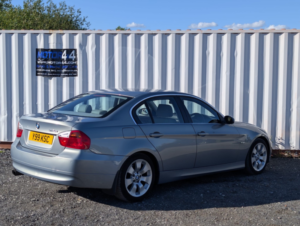 2005 BMW 3 Series 2.5 325i Se Saloon in White — image 5