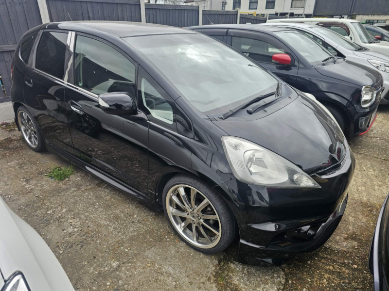 2008 Honda Fit Mugen Body Kit Auto in Black — image 1