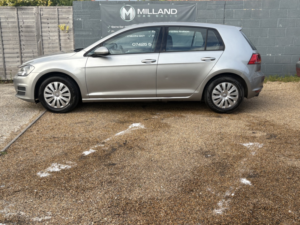 2015 Volkswagen Golf 1.4 Tsi Bluemotion Tech S in Silver — image 2