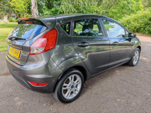 2016 Ford Fiesta 1.0t Ecoboost Zetec Euro 6 (s/s) 5dr in Grey — image 4