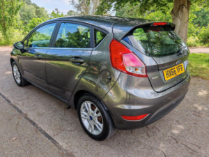 2016 Ford Fiesta 1.0t Ecoboost Zetec Euro 6 (s/s) 5dr in Grey — image 6