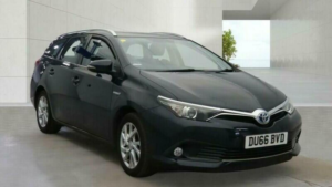 2016 Toyota Auris