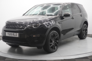2019 Land Rover Discovery Sport 2.0 Td4 Hse Auto 4WD Euro 6 (s/s) 5dr in Black — image 2